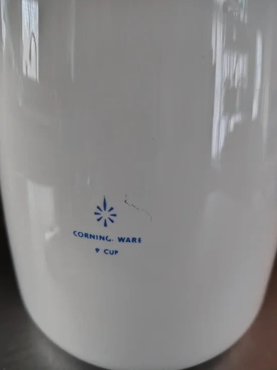 Vintage Corningware Cornflower White 9 Cup Coffee Pot - Picture 3 of 7
